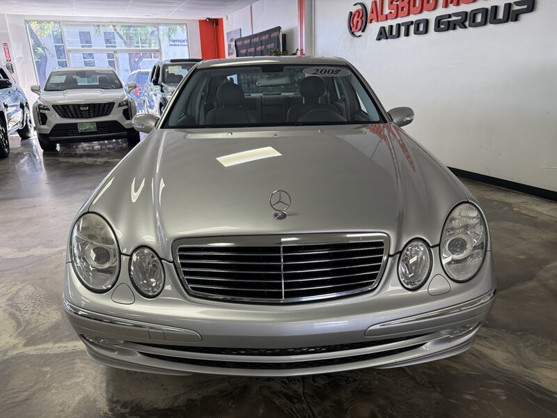 Used 2003 Mercedes-Benz E 500 Sedan w/ X2 Opt Pkg image 2