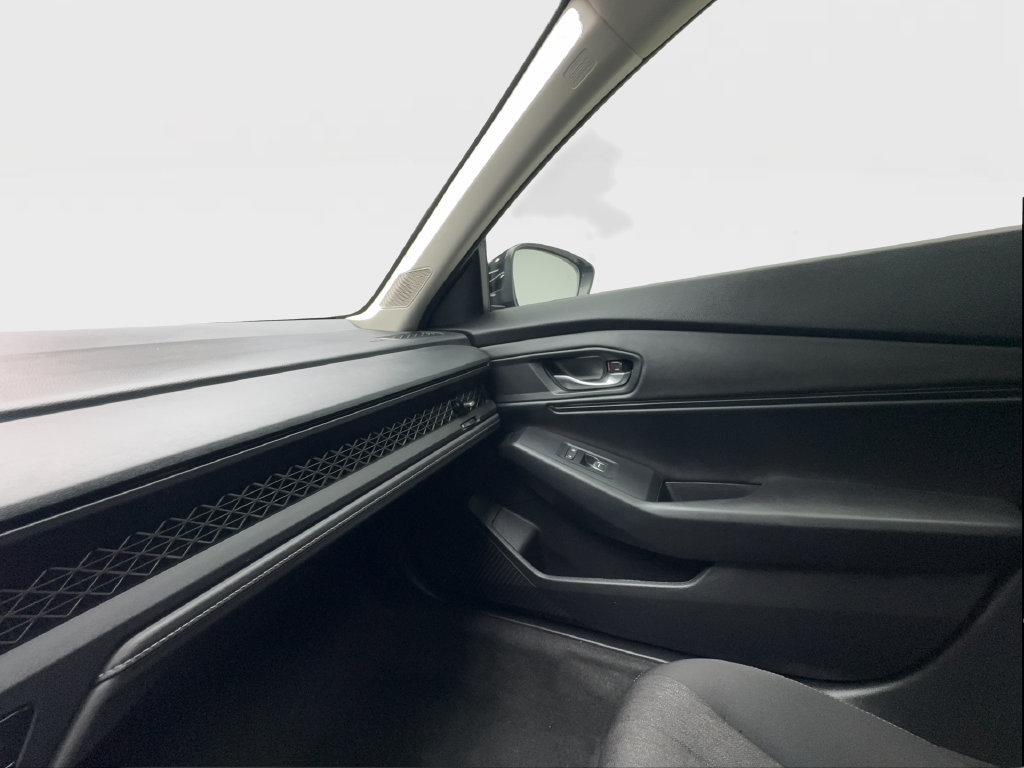 Used 2025 Honda Accord SE image 42