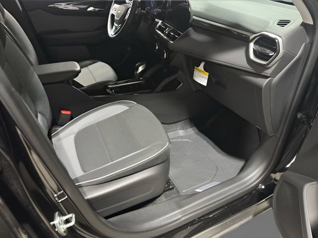 New 2026 Chevrolet TrailBlazer LT w/ Convenience Package FWD image 30