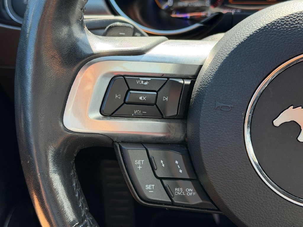 Used 2020 Ford Mustang Convertible RWD image 26