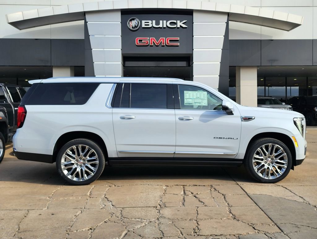 New 2026 GMC Yukon XL Denali w/ Denali Reserve Package AWD/4WD image 2