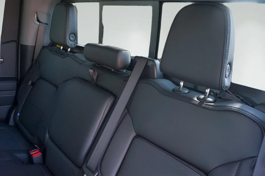 Used 2025 GMC Sierra 1500 Denali AWD/4WD image 24