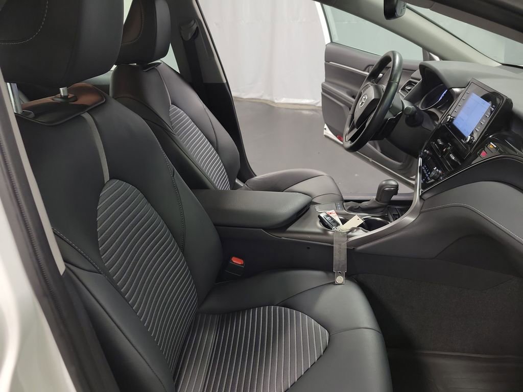 Used 2024 Toyota Camry SE w/ Convenience Package FWD image 22