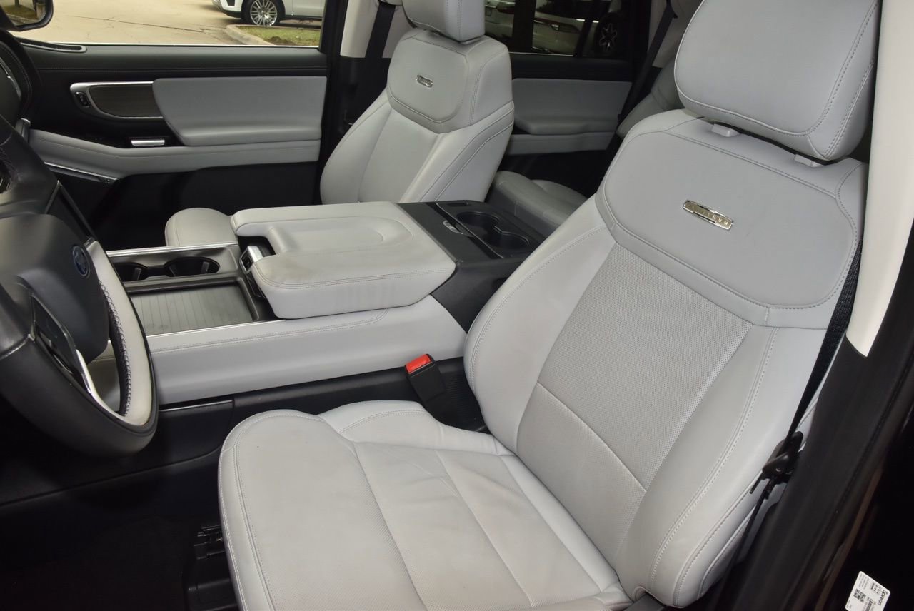 Certified 2025 Ford Expedition Platinum AWD/4WD image 35