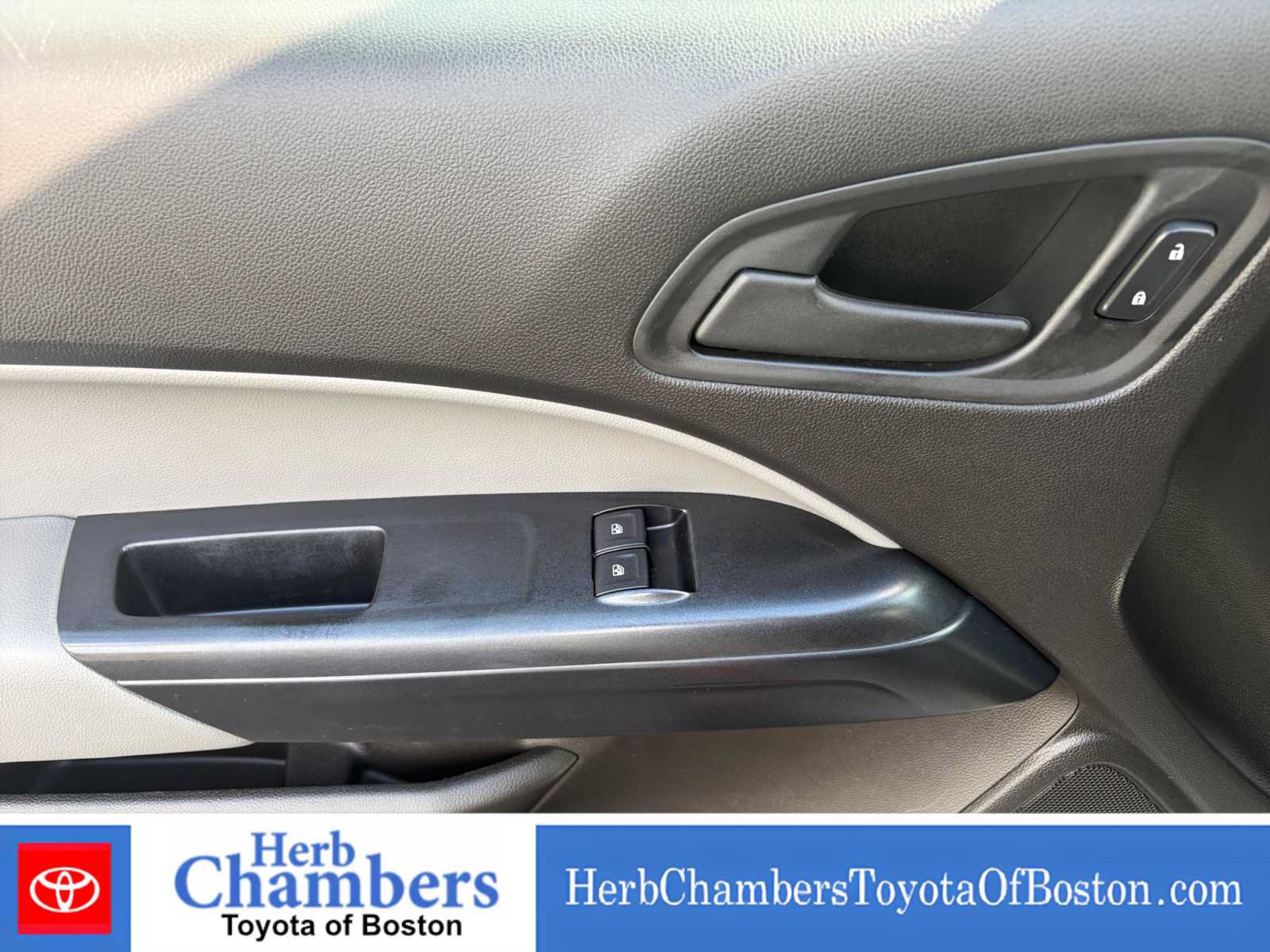 Used 2016 Chevrolet Colorado W/T AWD/4WD image 16