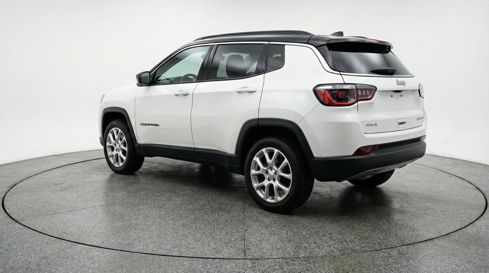 Used 2025 Jeep Compass Limited AWD/4WD image 6