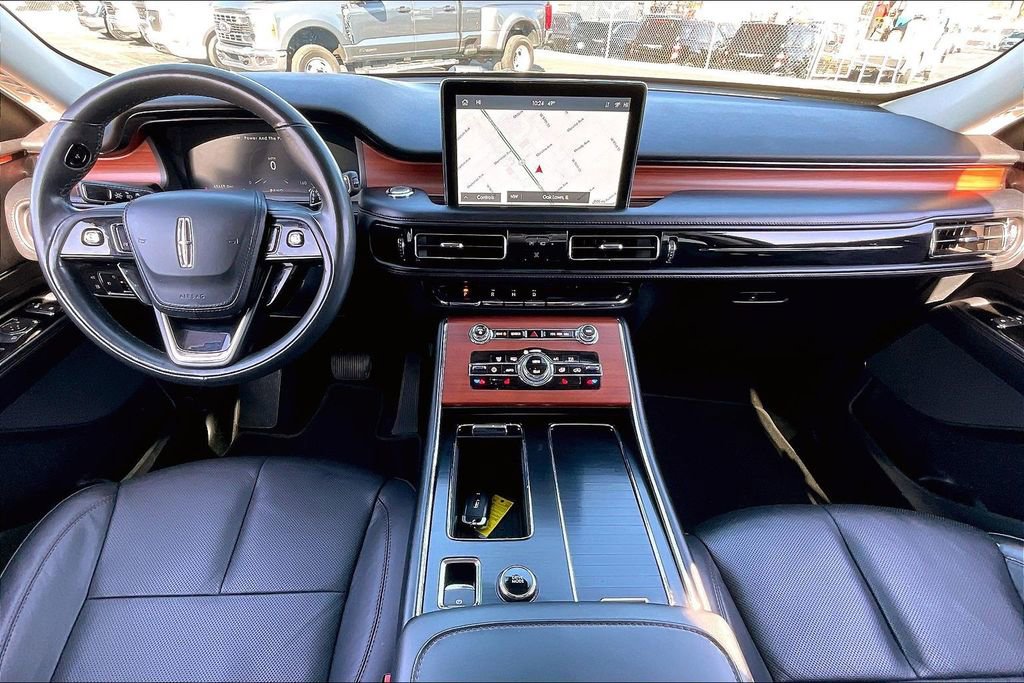 Used 2021 Lincoln Aviator Grand Touring AWD/4WD image 13