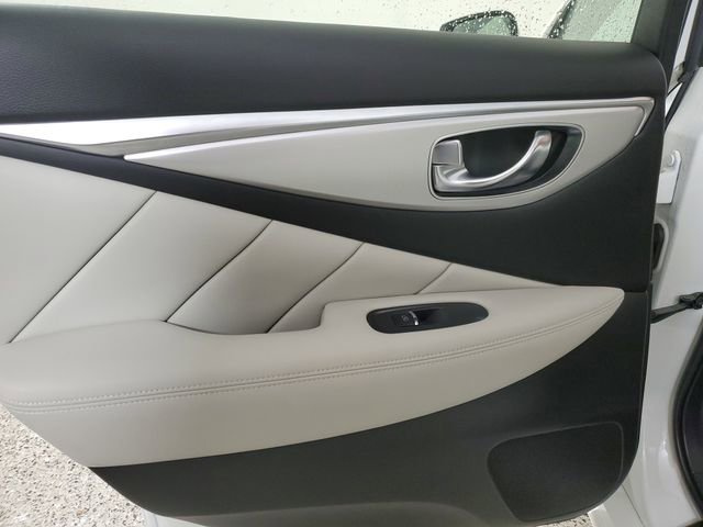 Used 2023 INFINITI Q50 Luxe w/ Cargo Package image 11