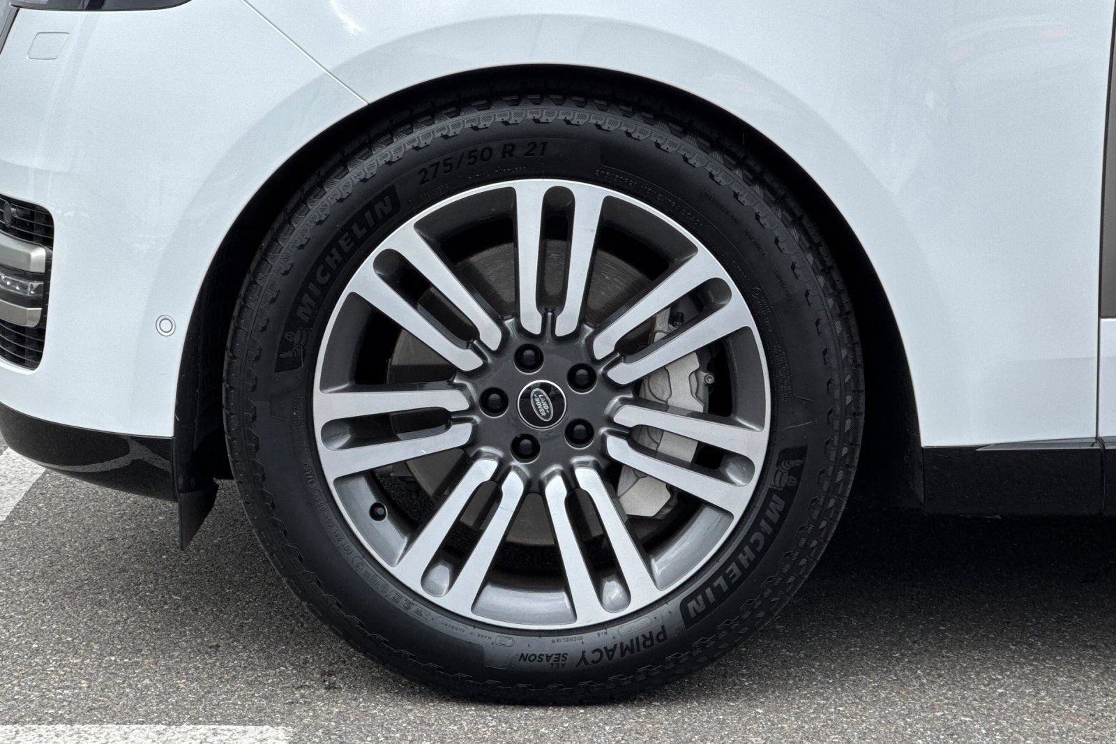 Used 2023 Land Rover Range Rover SE image 33