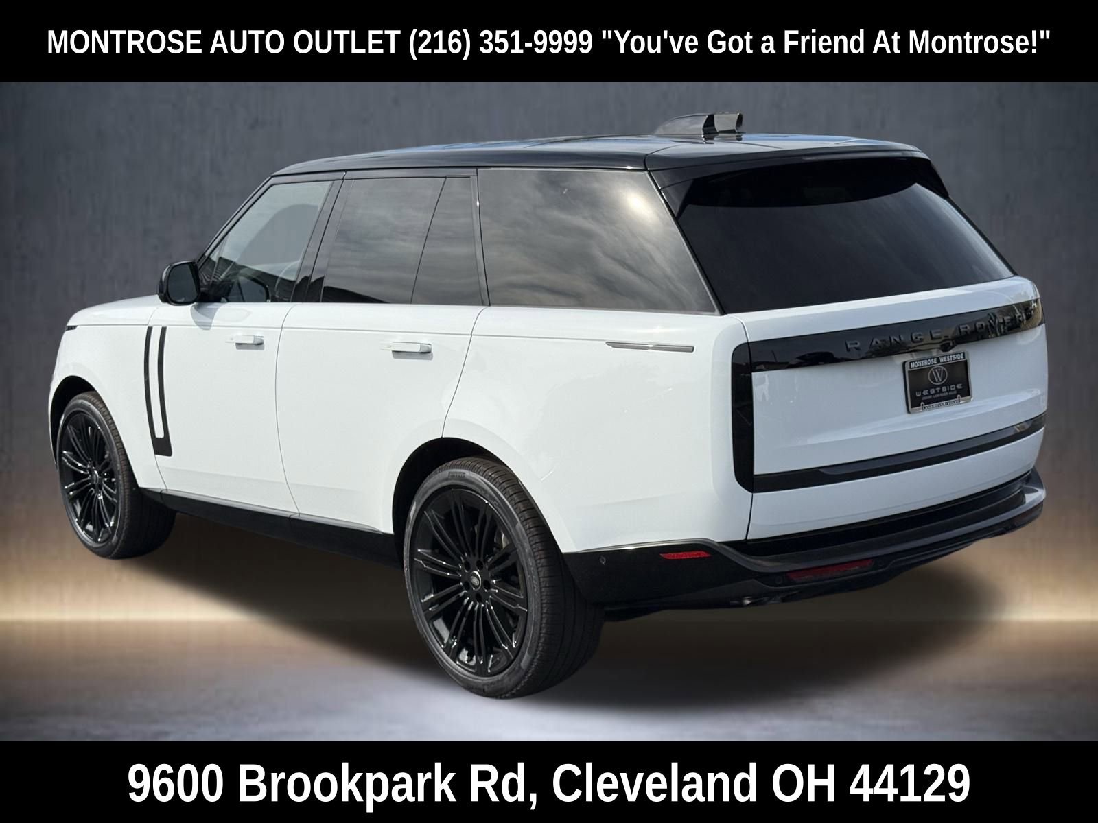 New 2025 Land Rover Range Rover SE image 3