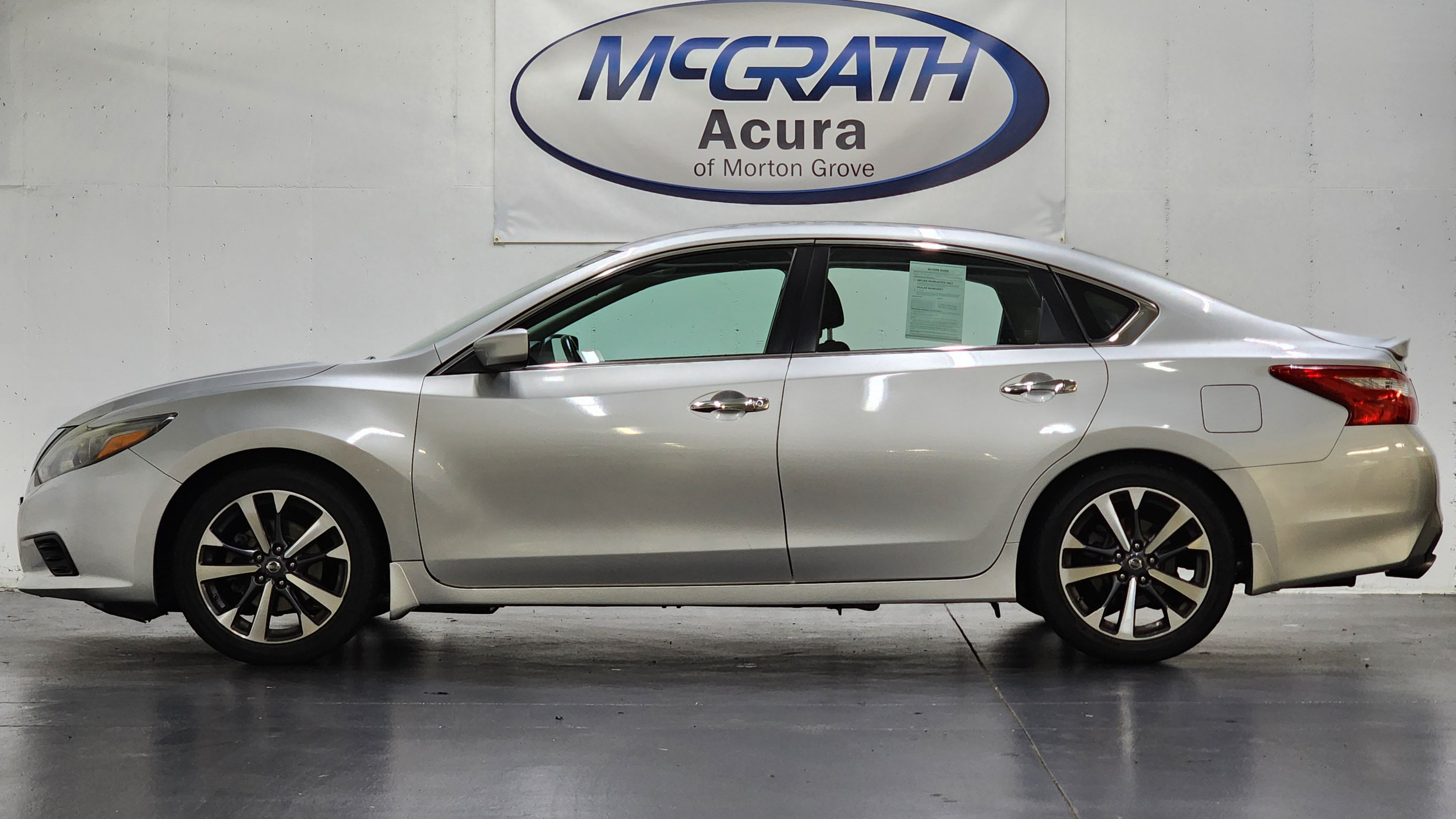 Used 2016 Nissan Altima 2.5 SR FWD image 10