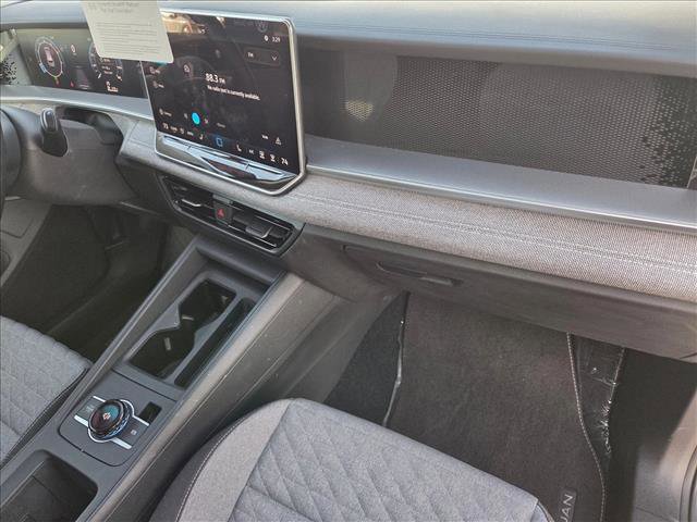 Certified 2025 Volkswagen Tiguan S image 20