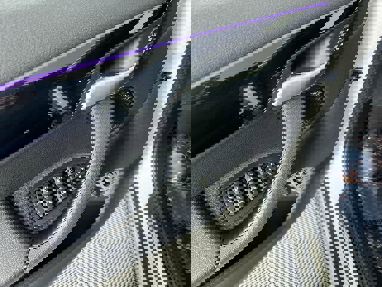 Used 2021 BMW X1 sDrive28i w/ Convenience Package image 16