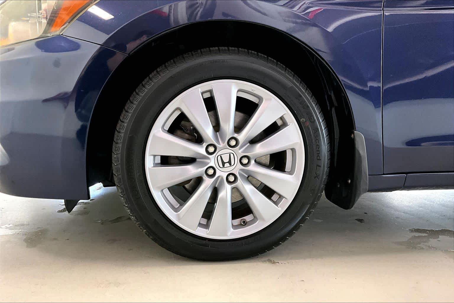 Used 2011 Honda Accord EX-L image 7