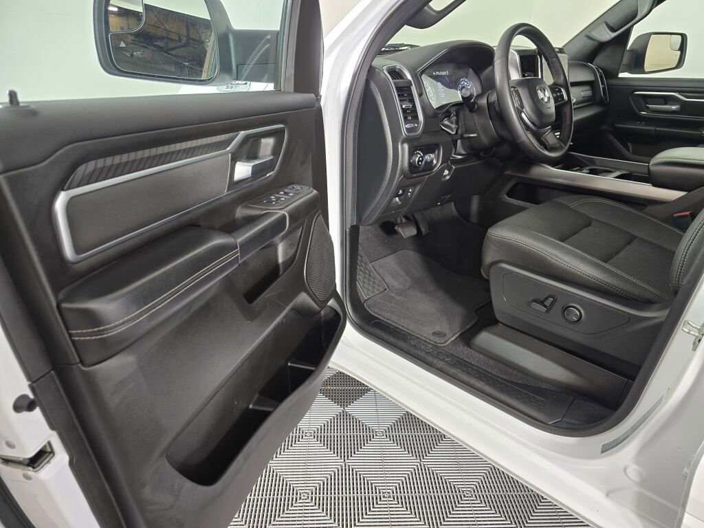 Used 2025 RAM 1500 Big Horn image 17