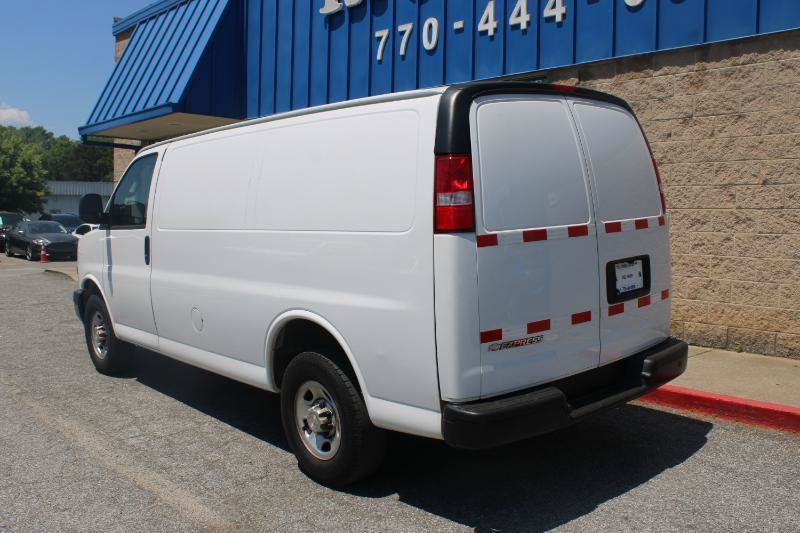 Used 2021 Chevrolet Express 2500 RWD image 4