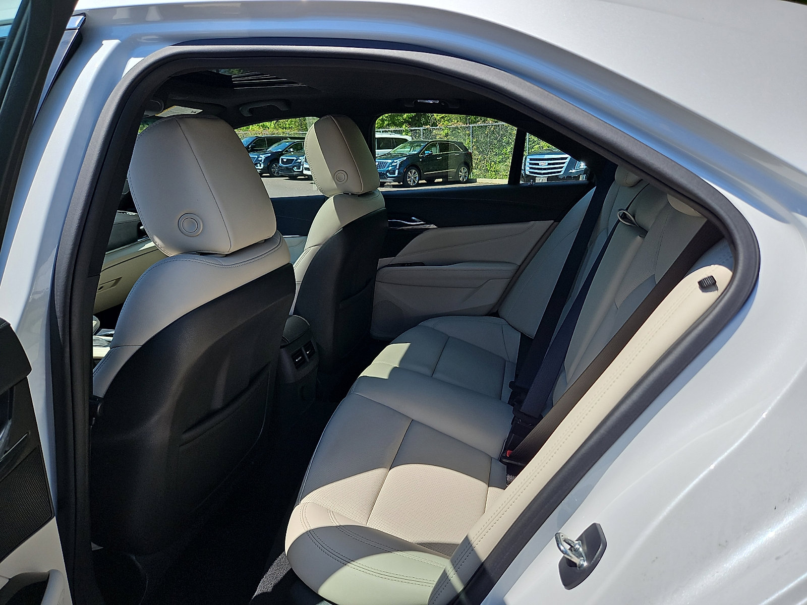 Used 2020 Cadillac CT4 Premium Luxury AWD/4WD image 10