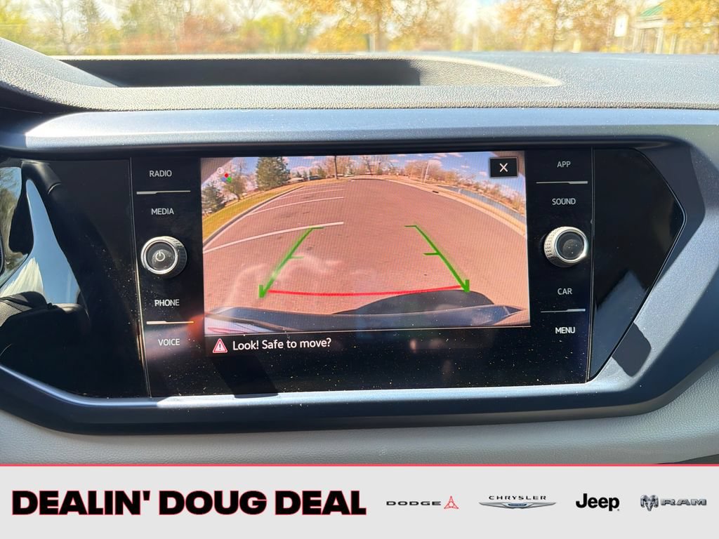 Used 2022 Volkswagen Taos SE FWD image 24