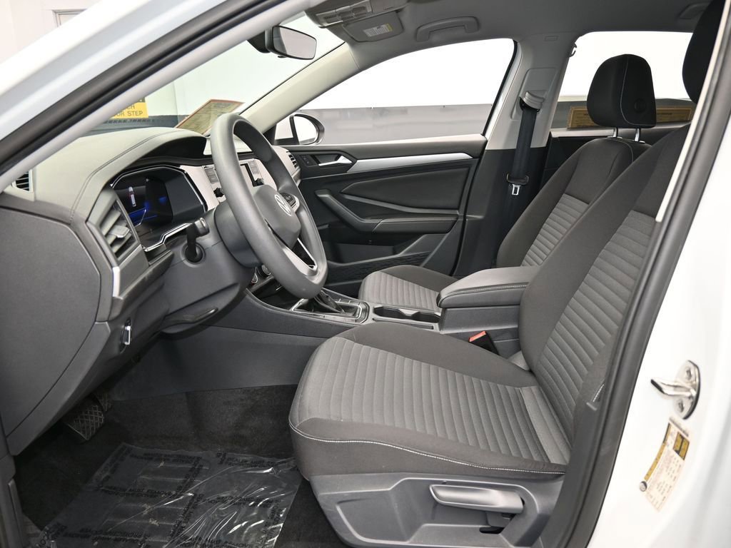 Used 2023 Volkswagen Jetta S image 11