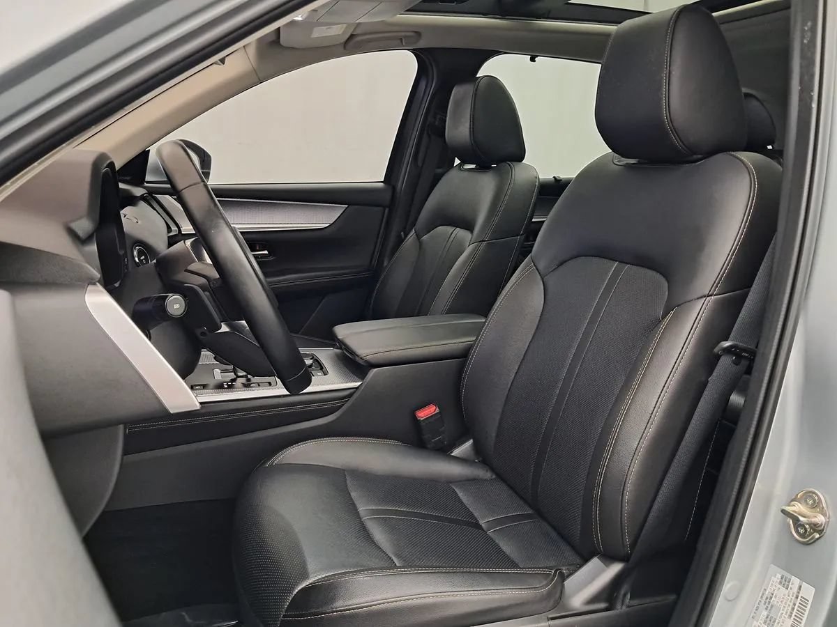 Used 2024 MAZDA CX-90 Plug-In Hybrid w/ Premium Pkg AWD/4WD image 8