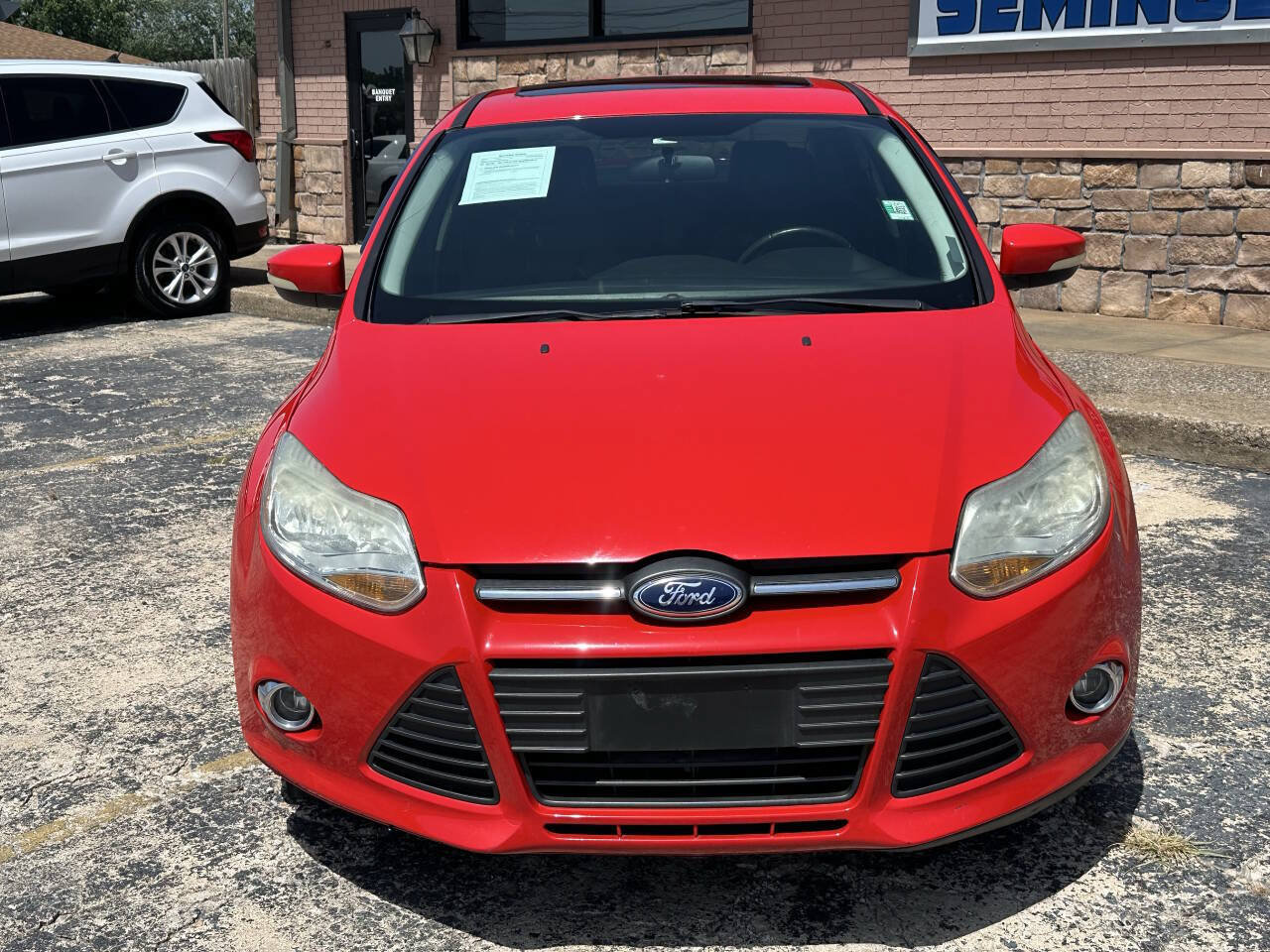 Used 2014 Ford Focus SE w/ Equipment Group 201A FWD image 4
