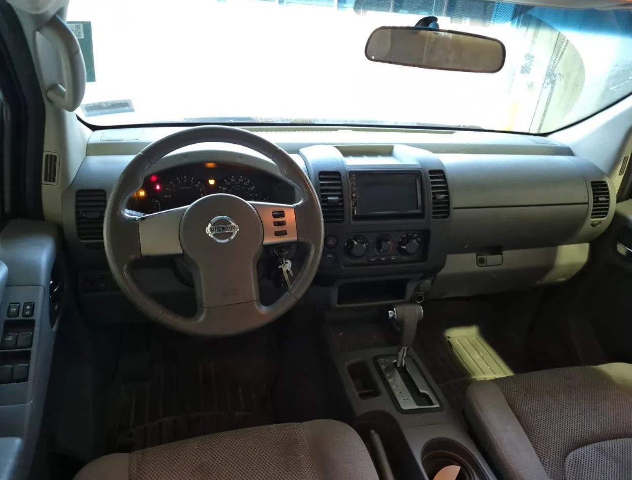 Used 2008 Nissan Frontier SE w/ SE Value Truck Pkg RWD image 8