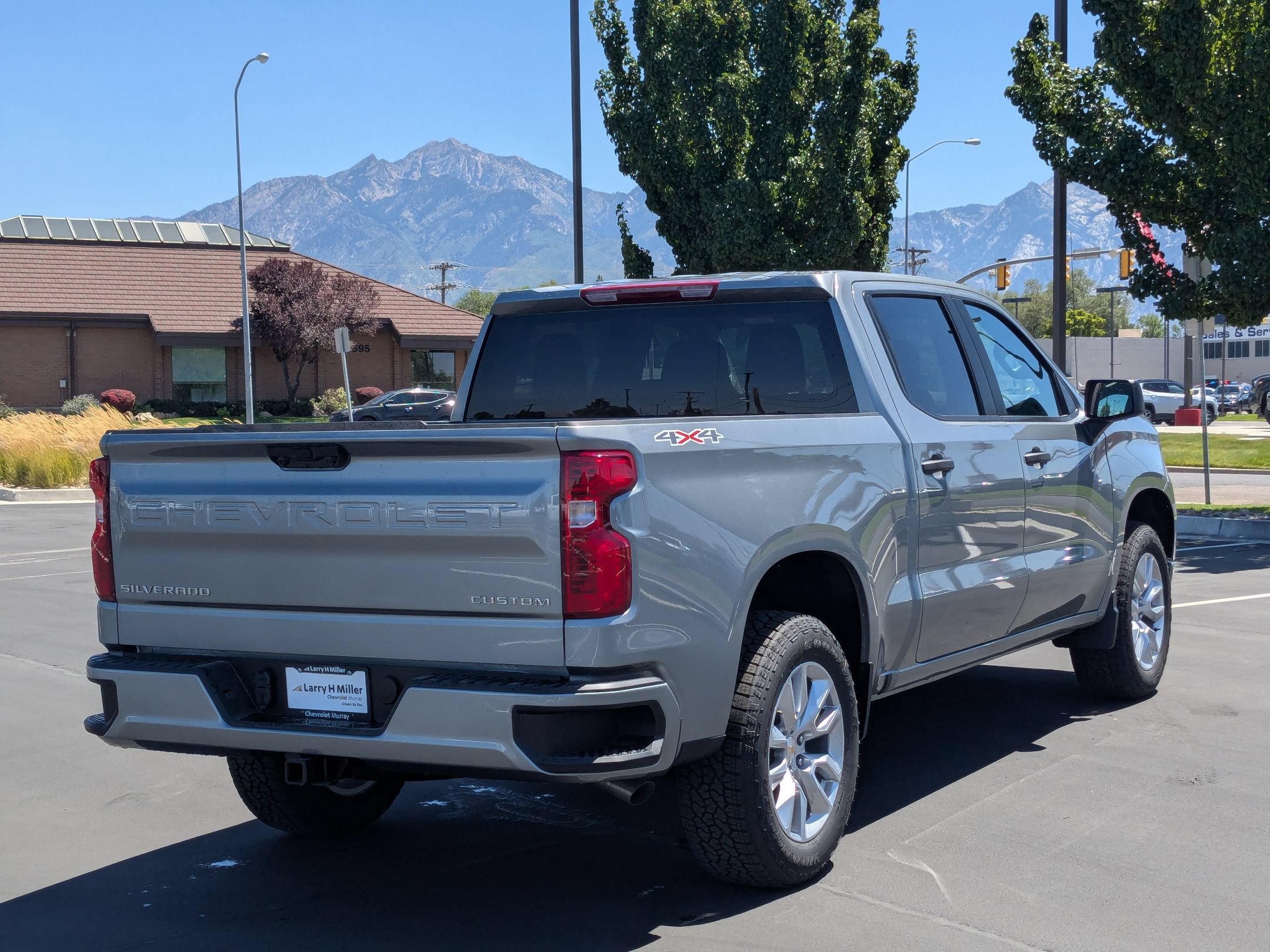 New 2025 Chevrolet Silverado 1500 Custom AWD/4WD image 5
