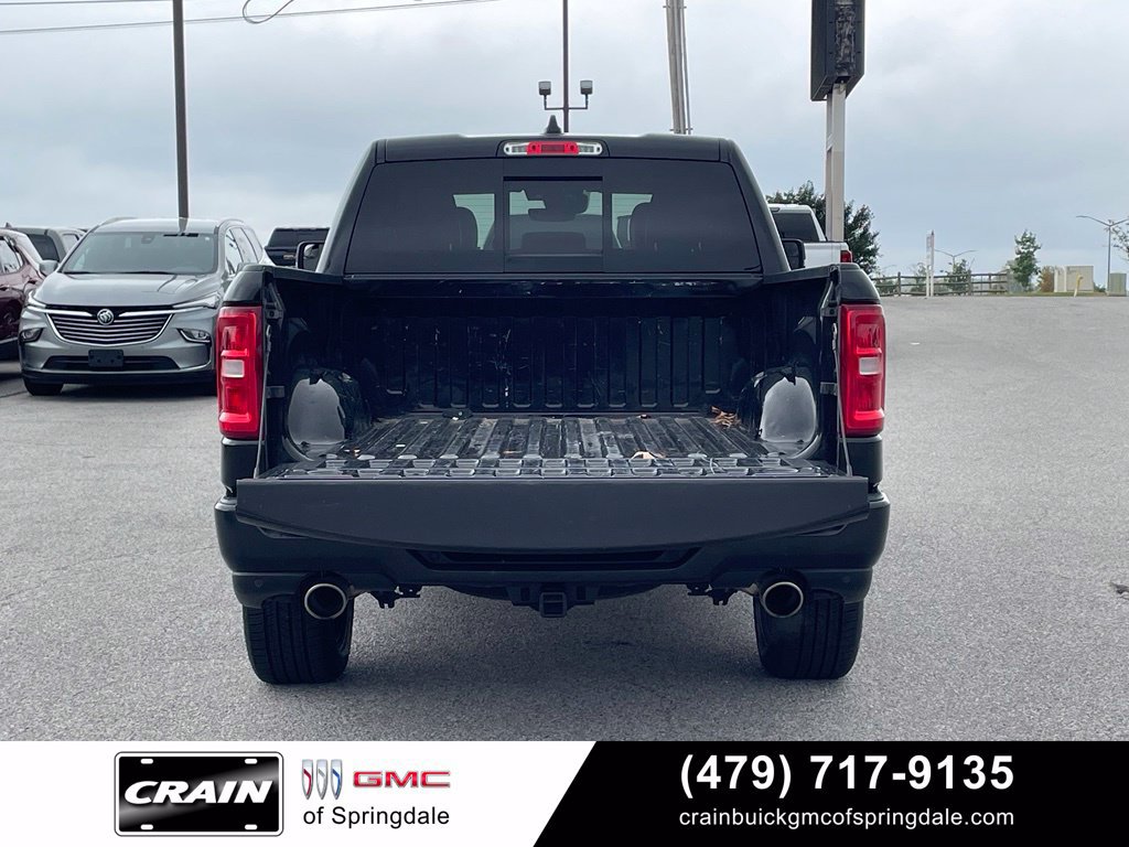 Used 2025 RAM 1500 Laramie AWD/4WD image 7
