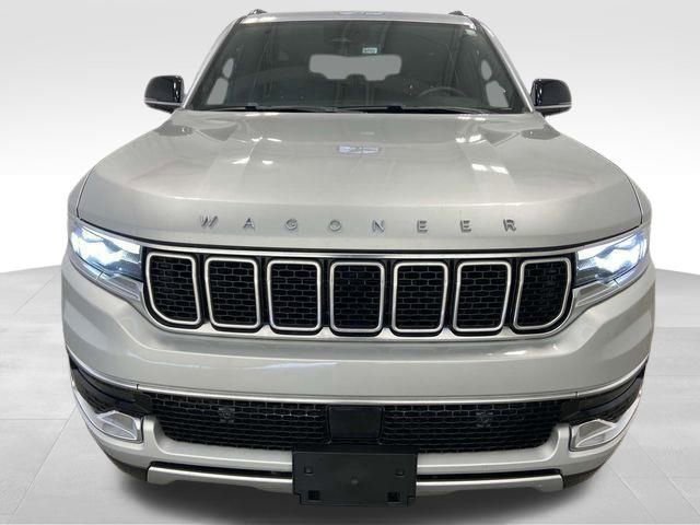 Used 2024 Jeep Wagoneer L Series II w/ Flexible Seating Group image 2