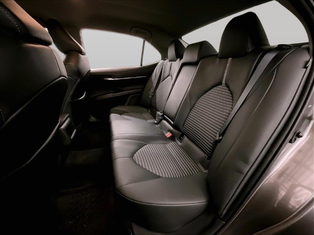 Used 2022 Toyota Camry SE FWD image 25