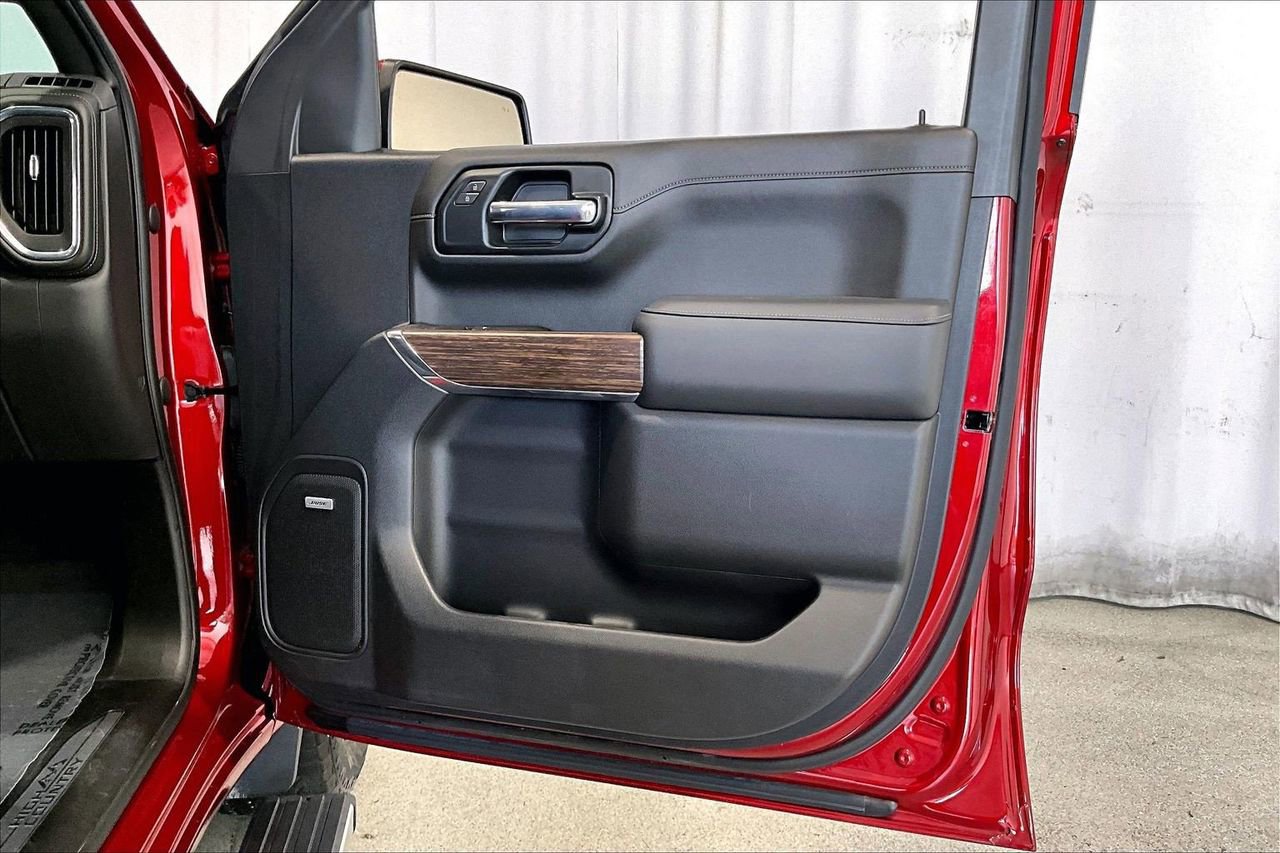 Used 2022 Chevrolet Silverado 1500 High Country w/ Safety Package II image 25