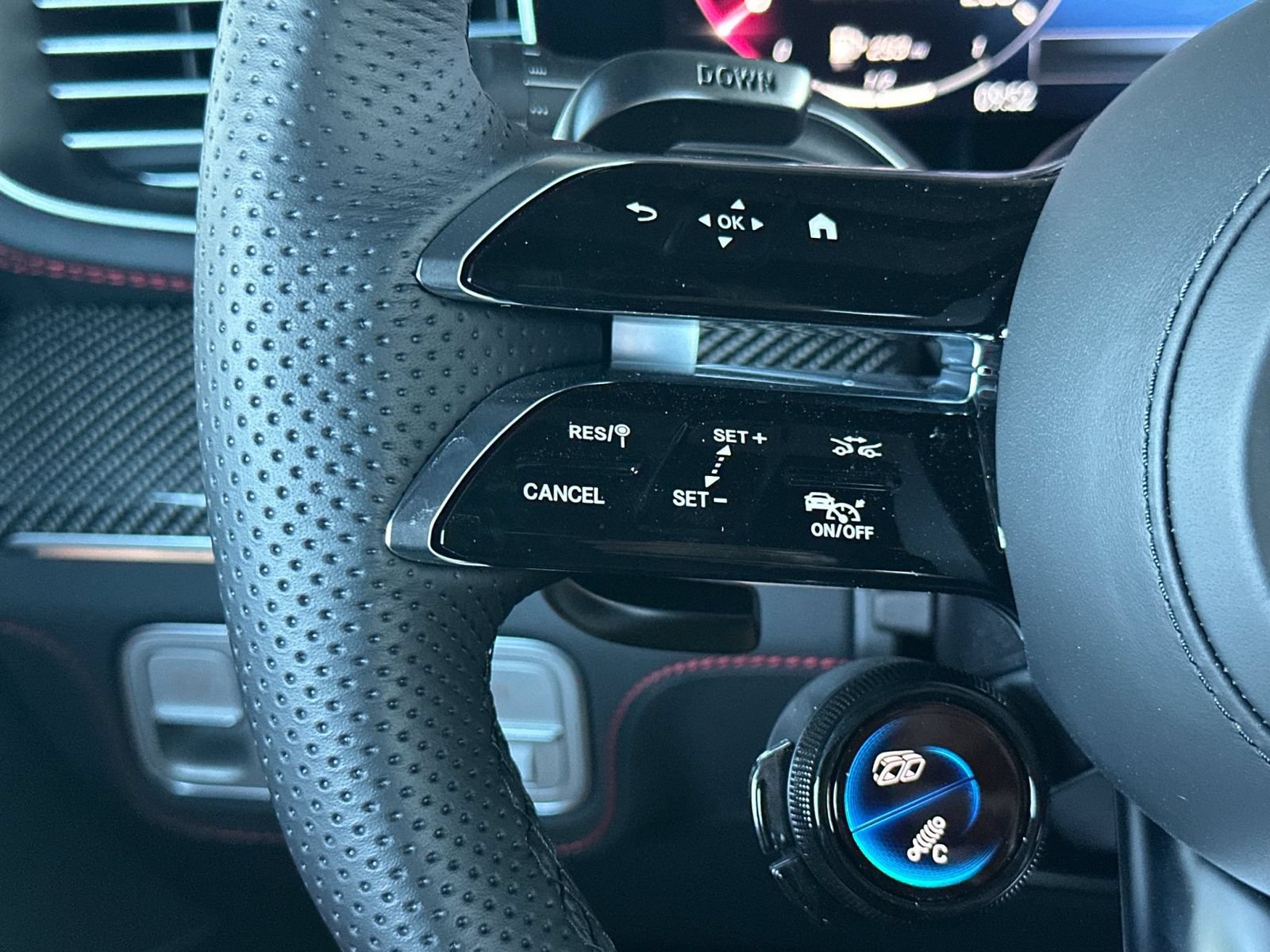 New 2026 Mercedes-Benz GLE 63 AMG S image 27