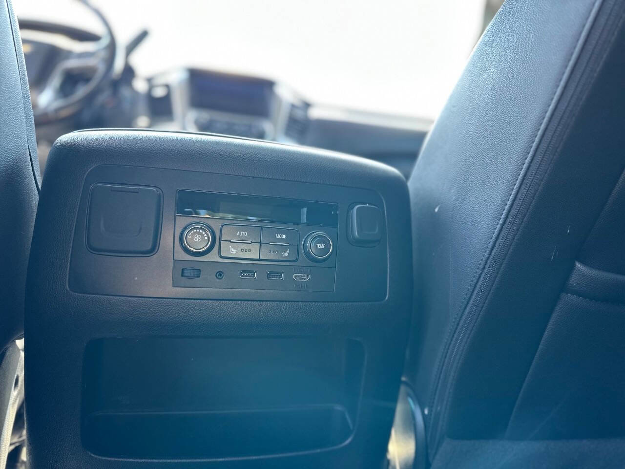 Used 2018 Chevrolet Tahoe Premier image 23