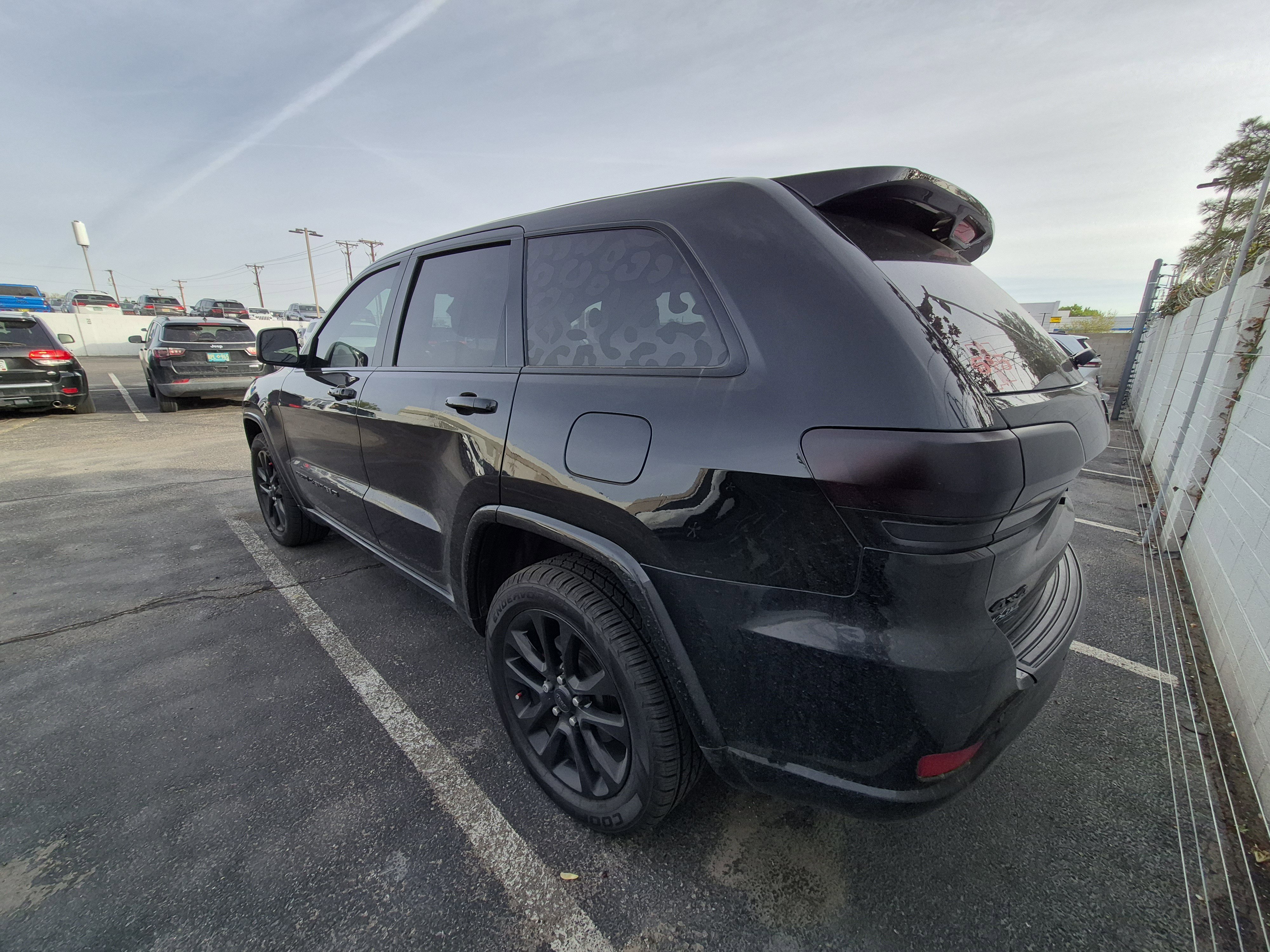 Used 2022 Jeep Grand Cherokee Laredo X image 29