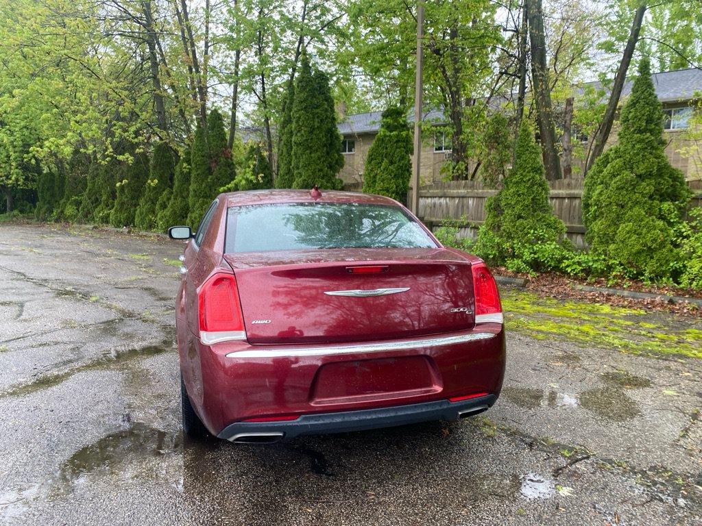 Used 2016 Chrysler 300 C AWD/4WD image 4