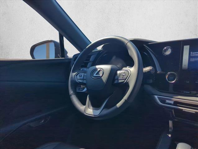 Used 2024 Lexus RX 350 FWD w/ Technology Package image 27