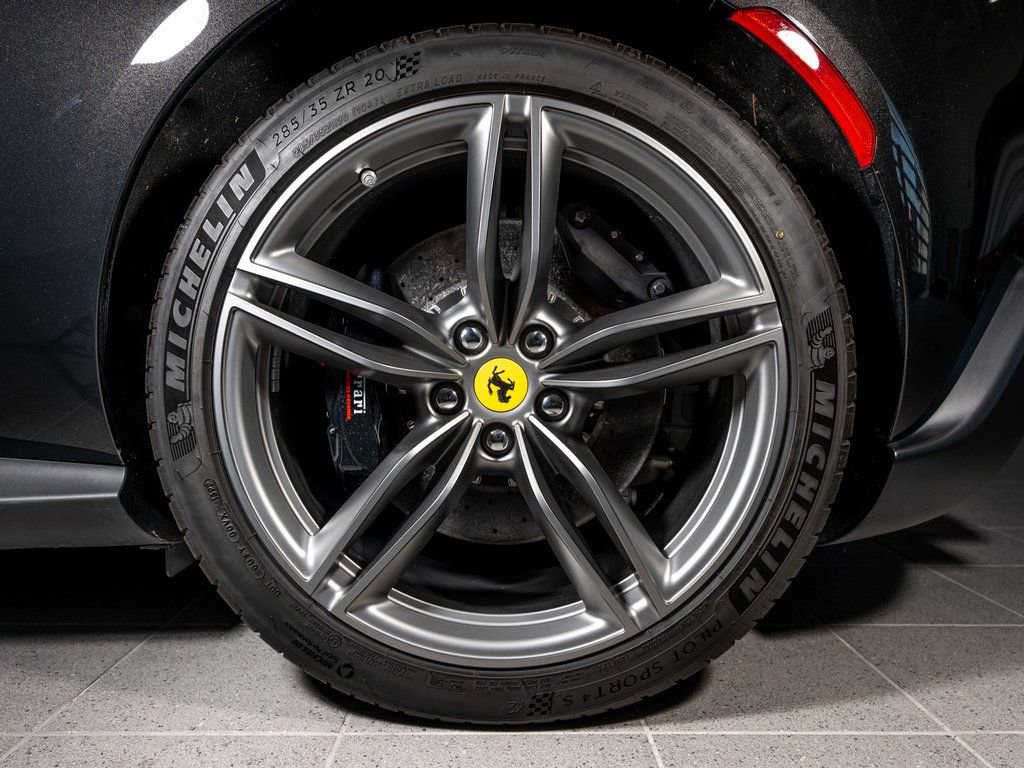 Certified 2022 Ferrari Roma image 31