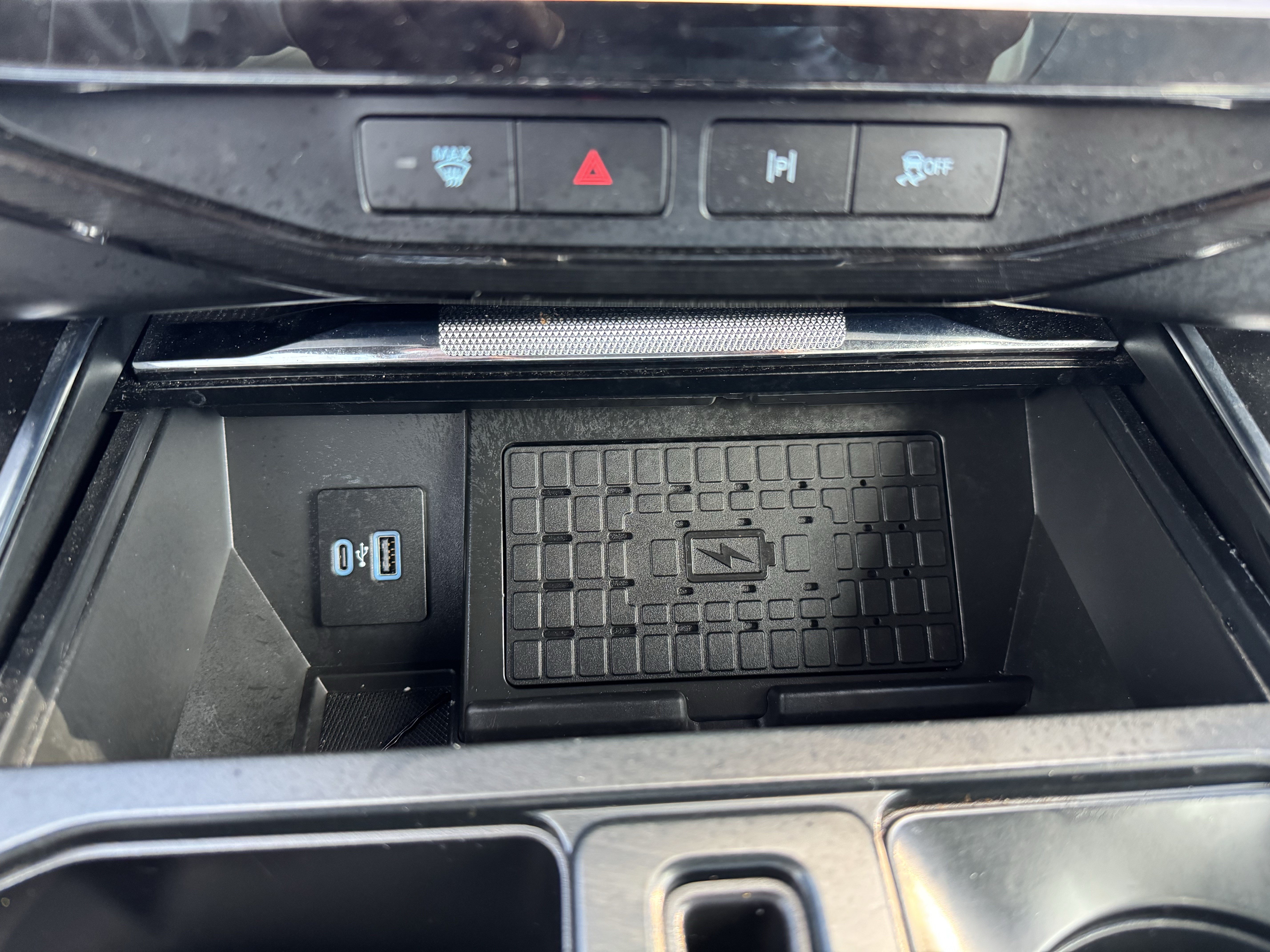 Used 2023 Ford F150 Lightning Platinum AWD/4WD image 27