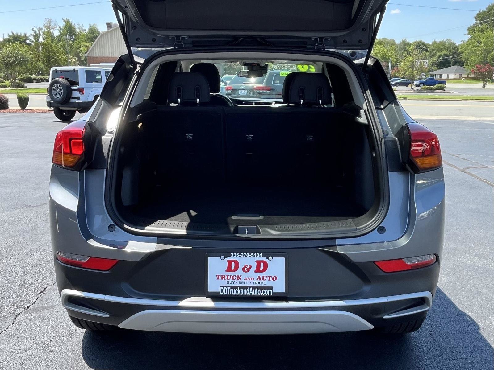 Used 2020 Buick Encore GX Preferred w/ Cold Weather Comfort Package AWD/4WD image 19