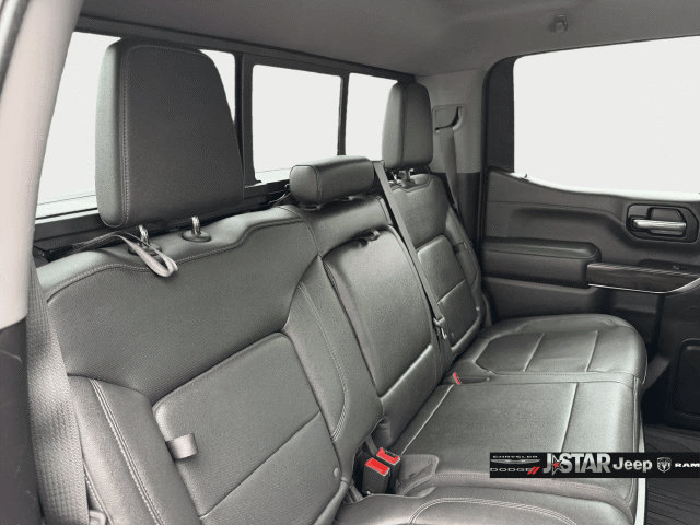 Used 2022 GMC Sierra 1500 SLT w/ SLT Premium Package AWD/4WD image 31