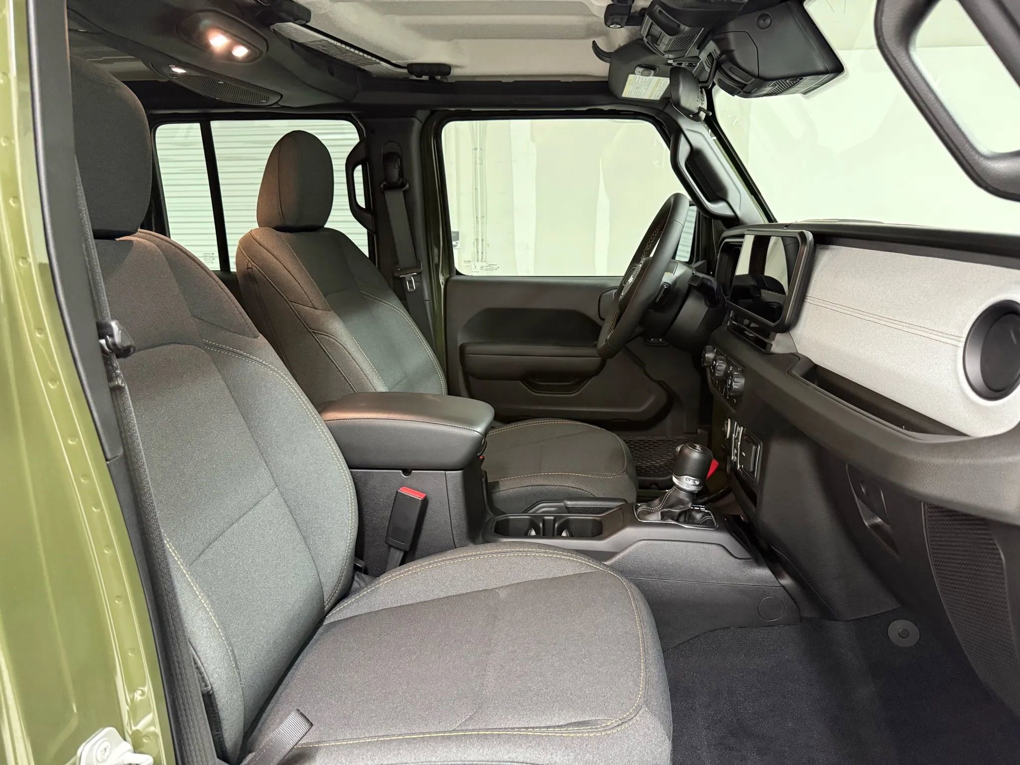 Used 2024 Jeep Wrangler Unlimited Sport image 22