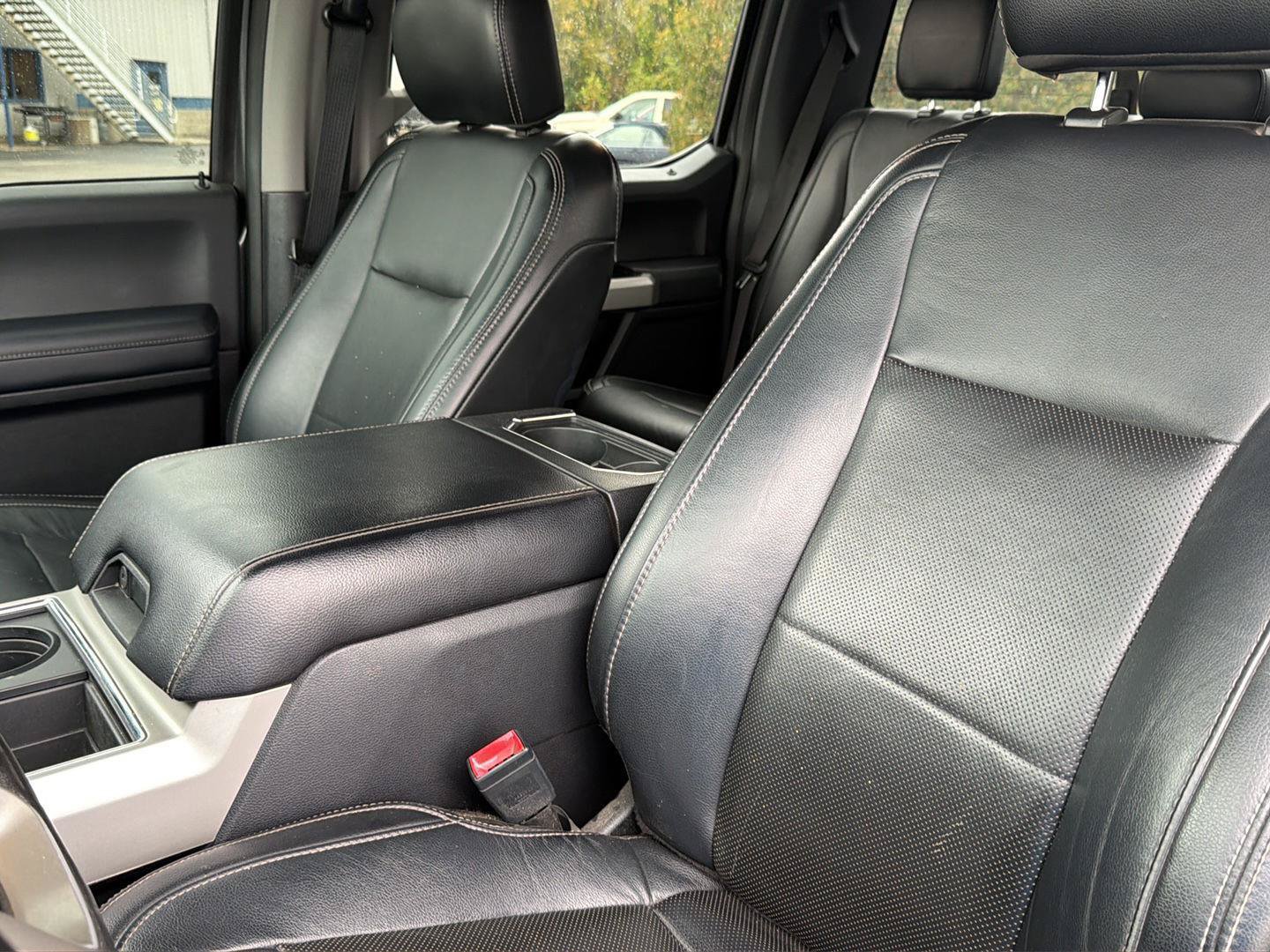 Used 2019 Ford F250 Lariat w/ Lariat Ultimate Package AWD/4WD image 22