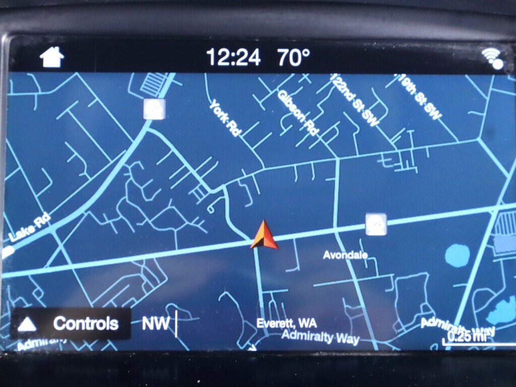 Used 2018 Ford Focus Titanium w/ Titanium Technology Package FWD image 17