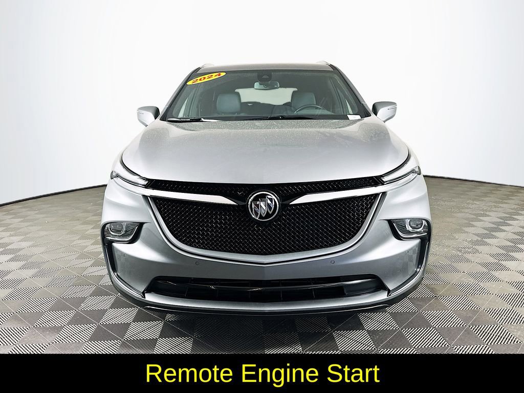 Used 2024 Buick Enclave Essence w/ Sport Touring Edition image 4