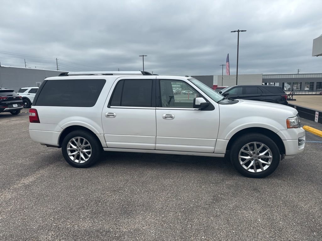 Used 2017 Ford Expedition EL Limited w/ Equipment Group 301A RWD image 12