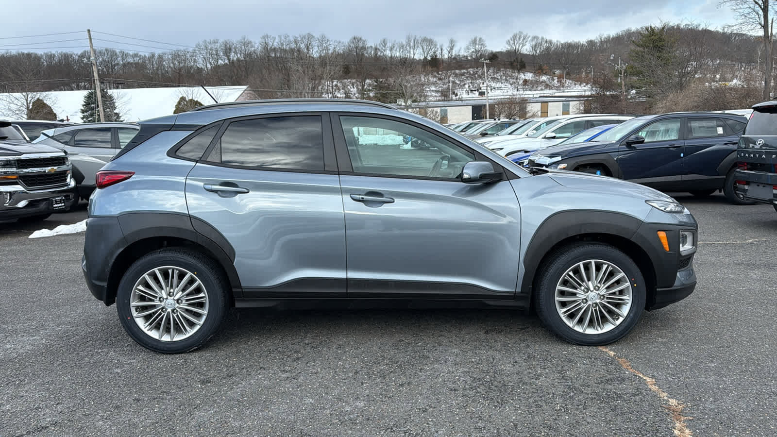 Used 2021 Hyundai Kona SEL w/ Winter Weather Package image 2