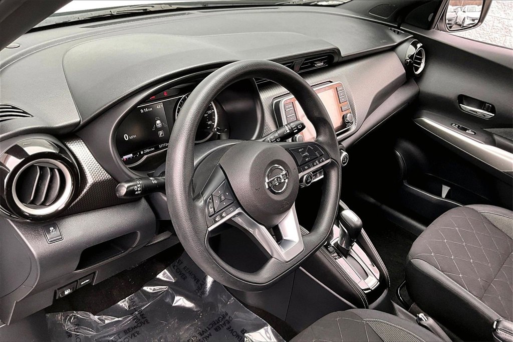 Certified 2019 Nissan Kicks SV image 14