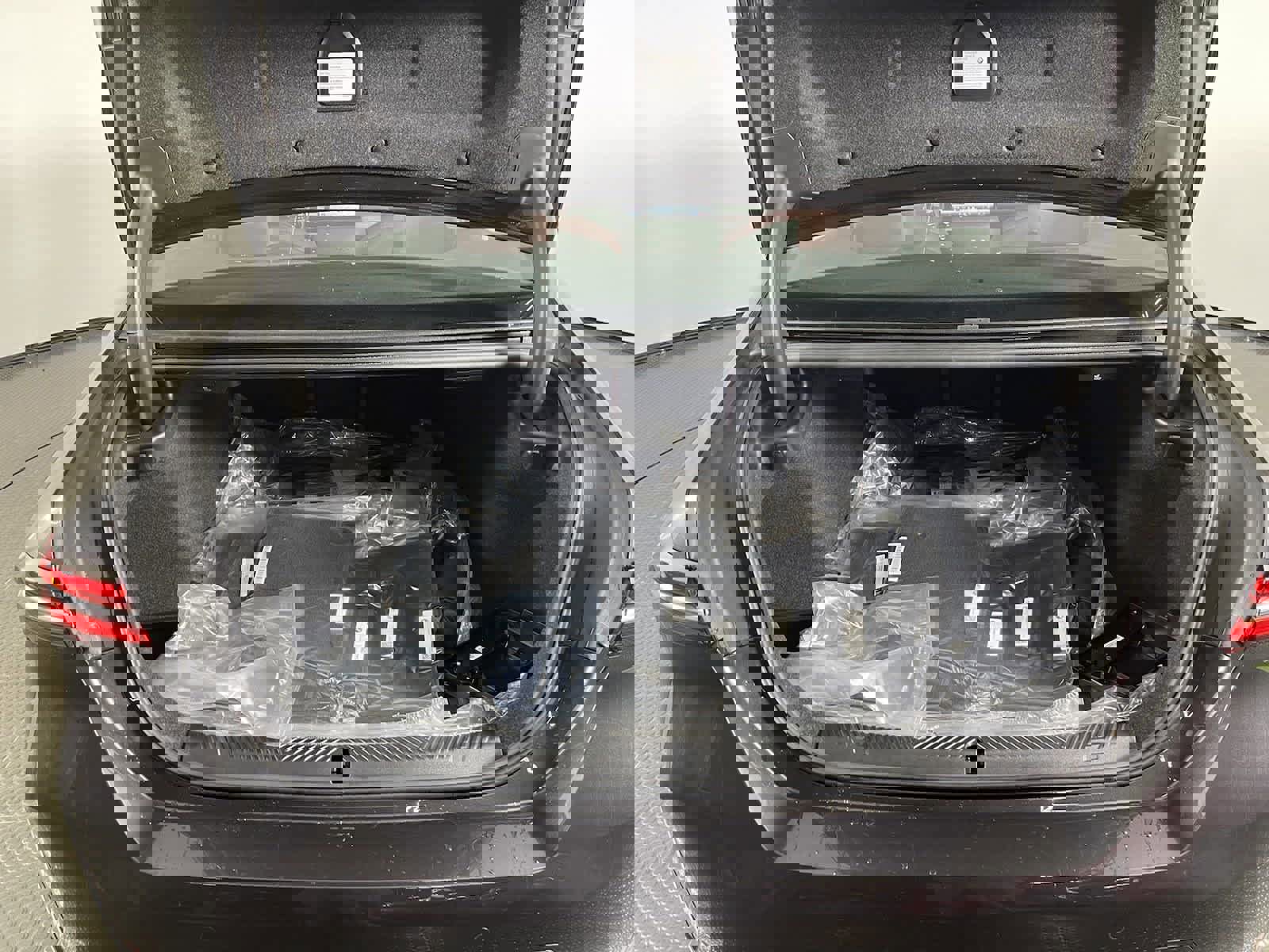 Certified 2024 BMW i5 eDrive40i w/ Premium Package image 16