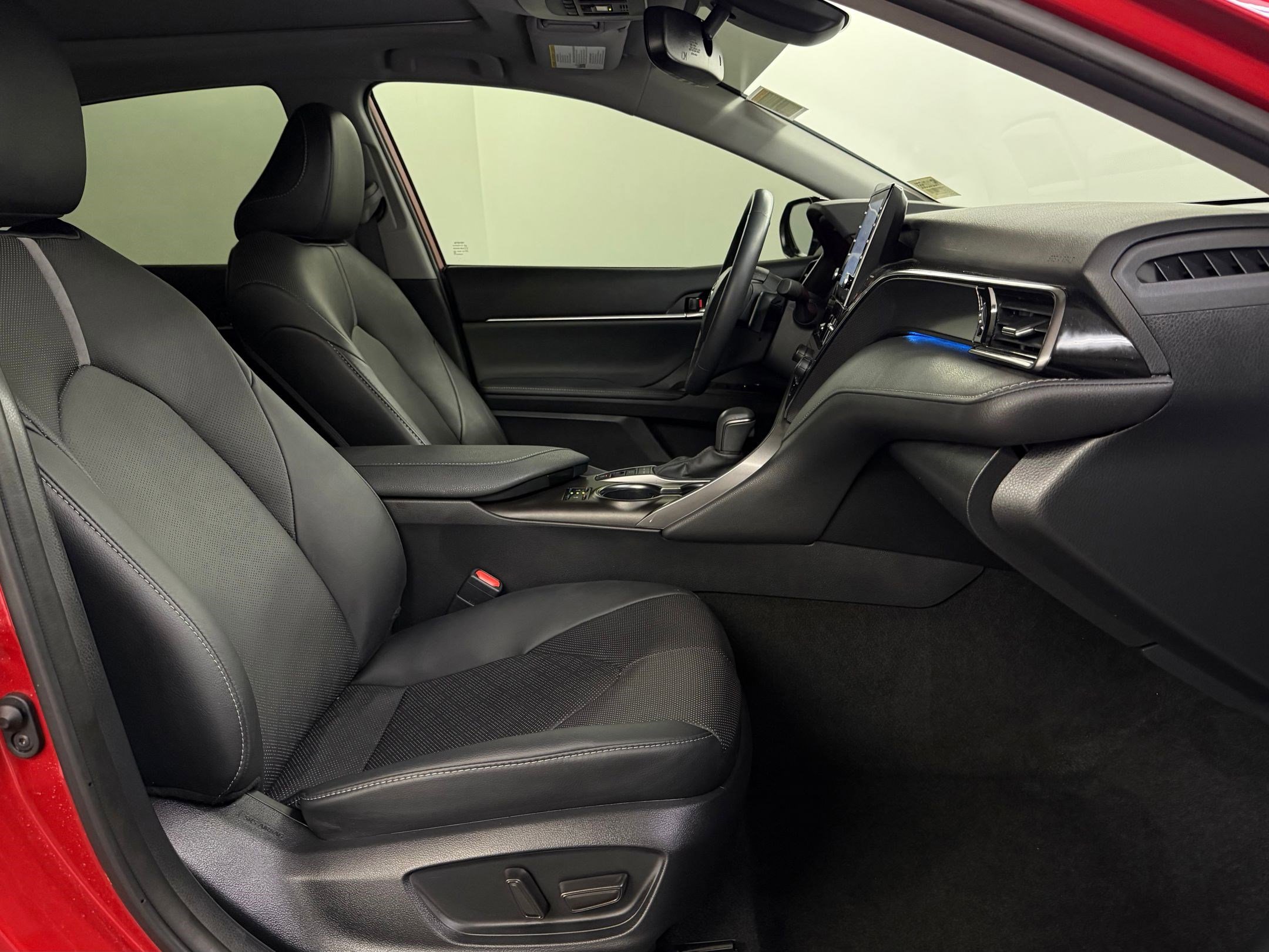 Used 2024 Toyota Camry XSE image 34