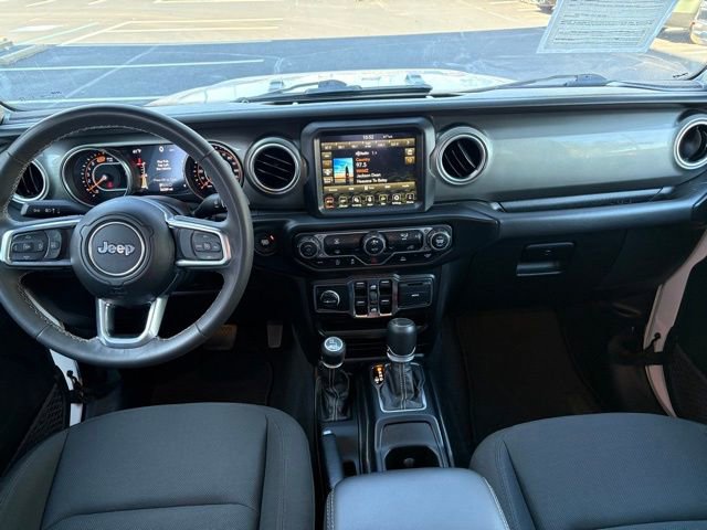 Used 2023 Jeep Wrangler Sahara image 29